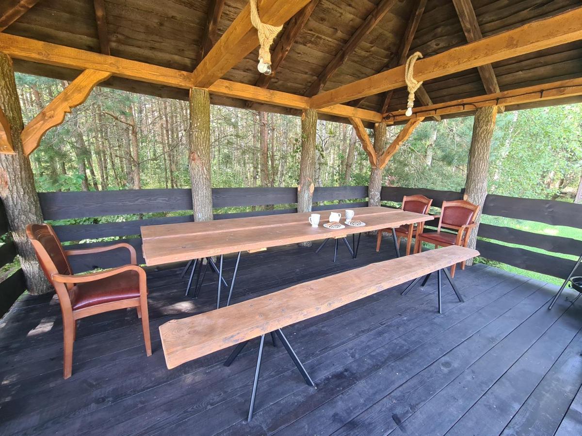 Dworek Ogrodniki, Caloroczny Dom Na Wylacznosc, Basen, Sauna, Las, Staw Rybny, Altana Grillowa, Ognisko, Pianino, Kominek, Piec Chlebowy, Duza Ogrodzona Posesja Tuczna Eksteriør billede