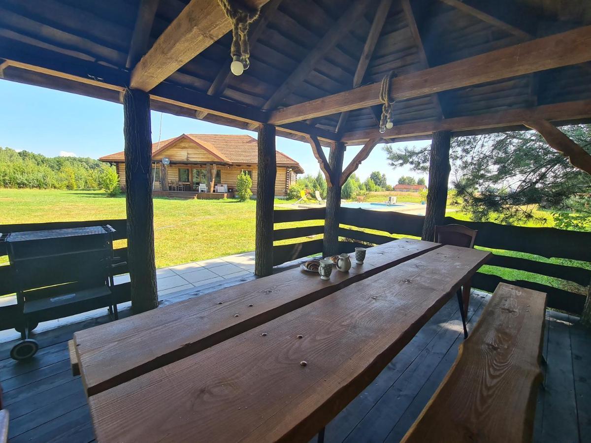Dworek Ogrodniki, Caloroczny Dom Na Wylacznosc, Basen, Sauna, Las, Staw Rybny, Altana Grillowa, Ognisko, Pianino, Kominek, Piec Chlebowy, Duza Ogrodzona Posesja Tuczna Eksteriør billede