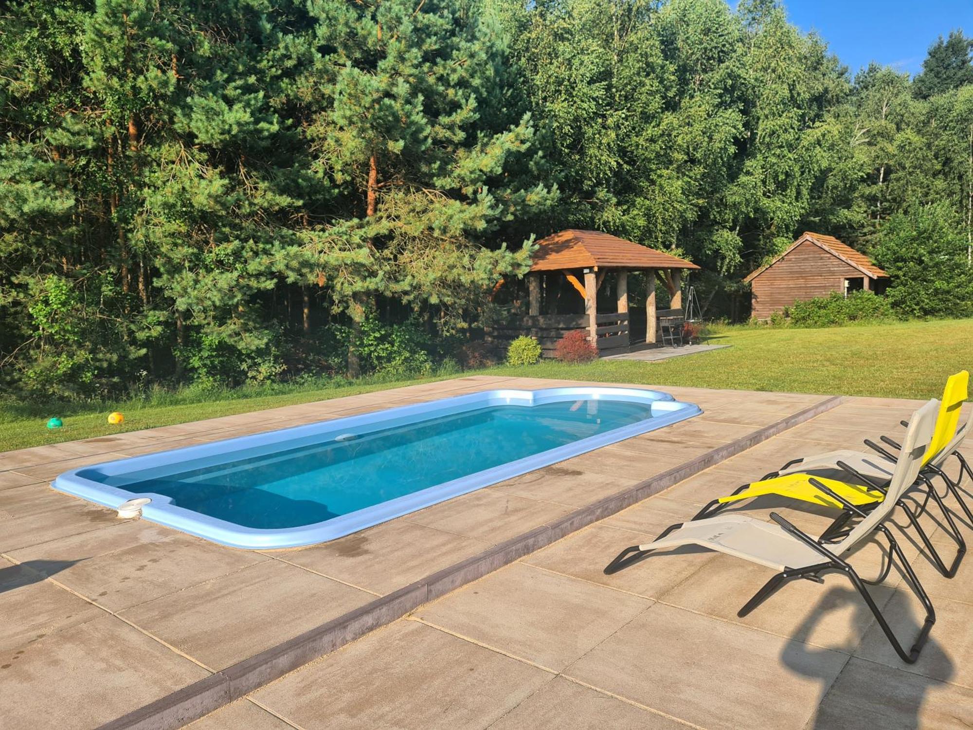 Dworek Ogrodniki, Caloroczny Dom Na Wylacznosc, Basen, Sauna, Las, Staw Rybny, Altana Grillowa, Ognisko, Pianino, Kominek, Piec Chlebowy, Duza Ogrodzona Posesja Tuczna Eksteriør billede
